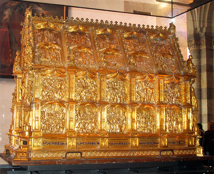 El relicario de los míticos Santos Mártires Macabeos, en la iglesia de San Andrés de Colonia, Alemania