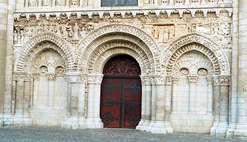 Detalle portada Notre Dame la Grande, en Poitiers