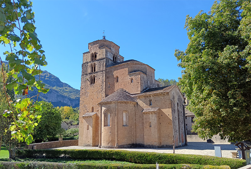Uno de los dos templos románicos de Santa Cruz de la Serós, localidad cercana a Jaca
